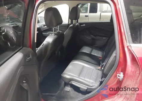 2015 Ford Escape Titanium z USA, uszkodzony, nr VIN 1FMCU0JX3FUB19655